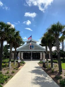 Florida highway welcome center with palm trees (representative photo, Destin FL)